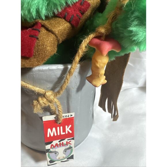 Sesame Street Oscar Telco 13’ Animated Christmas Display Only Non Working - Picture 2 of 9